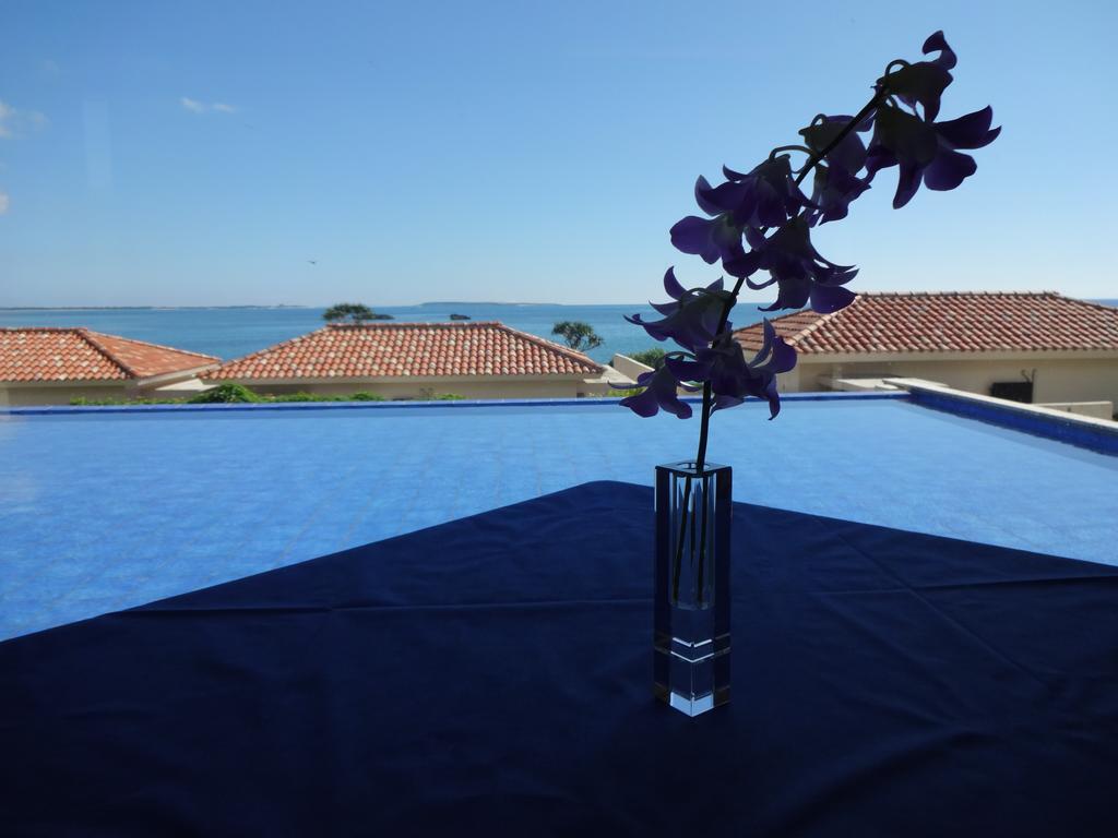 Konpeki The Villa All Suite Miyakojima  Buitenkant foto