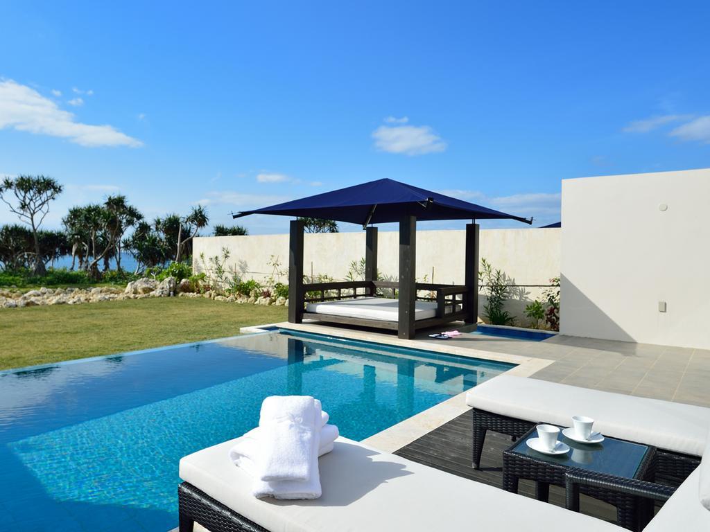 Konpeki The Villa All Suite Miyakojima  Buitenkant foto